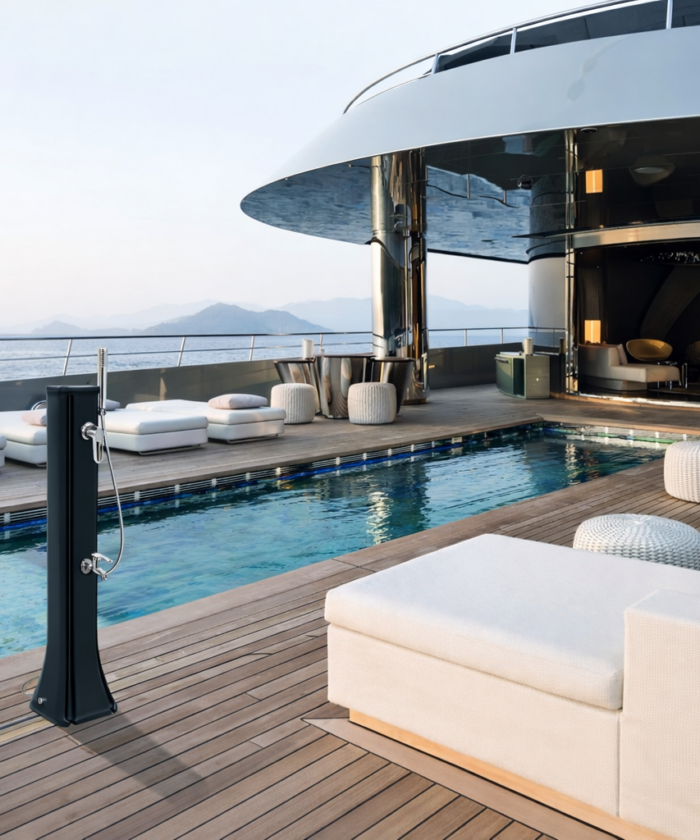 Ducha solar Nova 23L – Compacta con ducha de mano para jardín y piscina